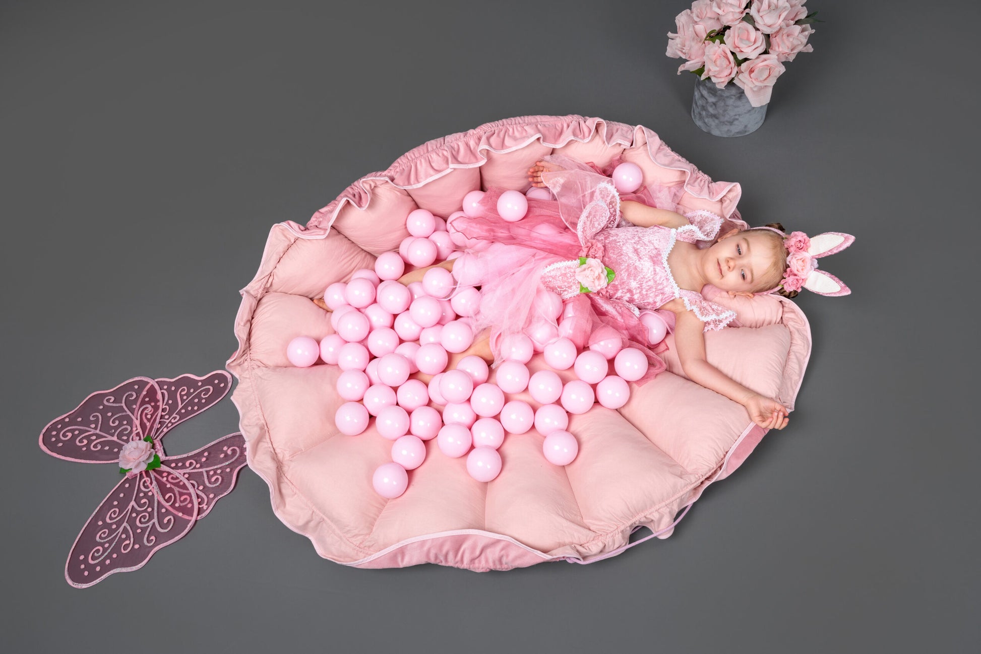 MeowBaby Flower Playmat & Ball Pit – Transformable & Child-Friendly by MeowBaby at www.brixbailey.com