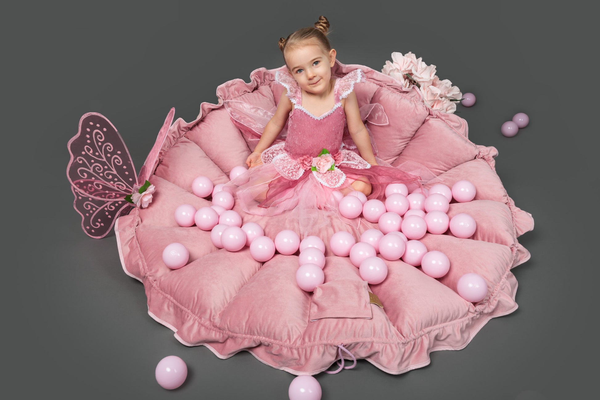 MeowBaby Flower Playmat & Ball Pit – Versatile & Charming by MeowBaby at www.brixbailey.com