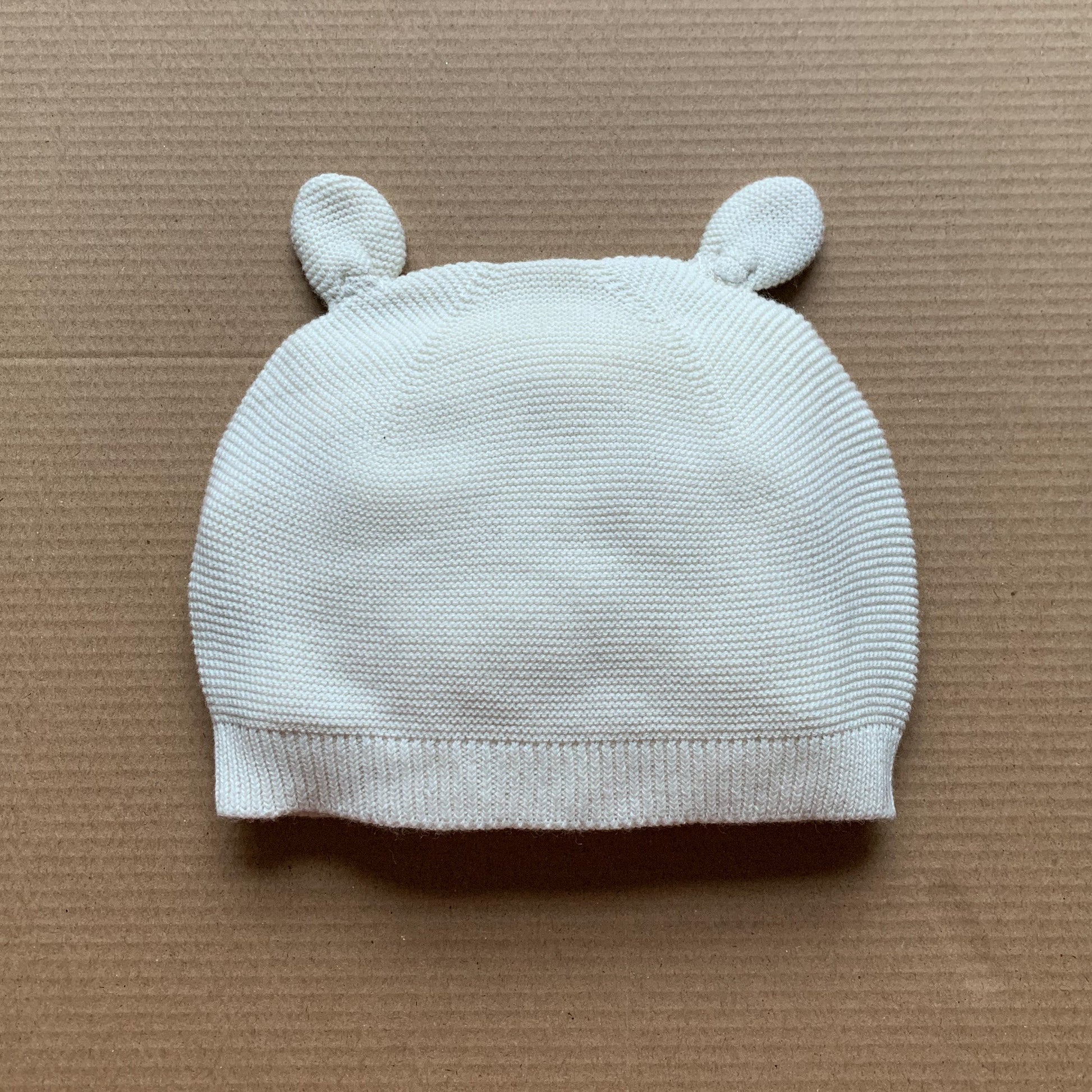 Ear-resistible Hat
