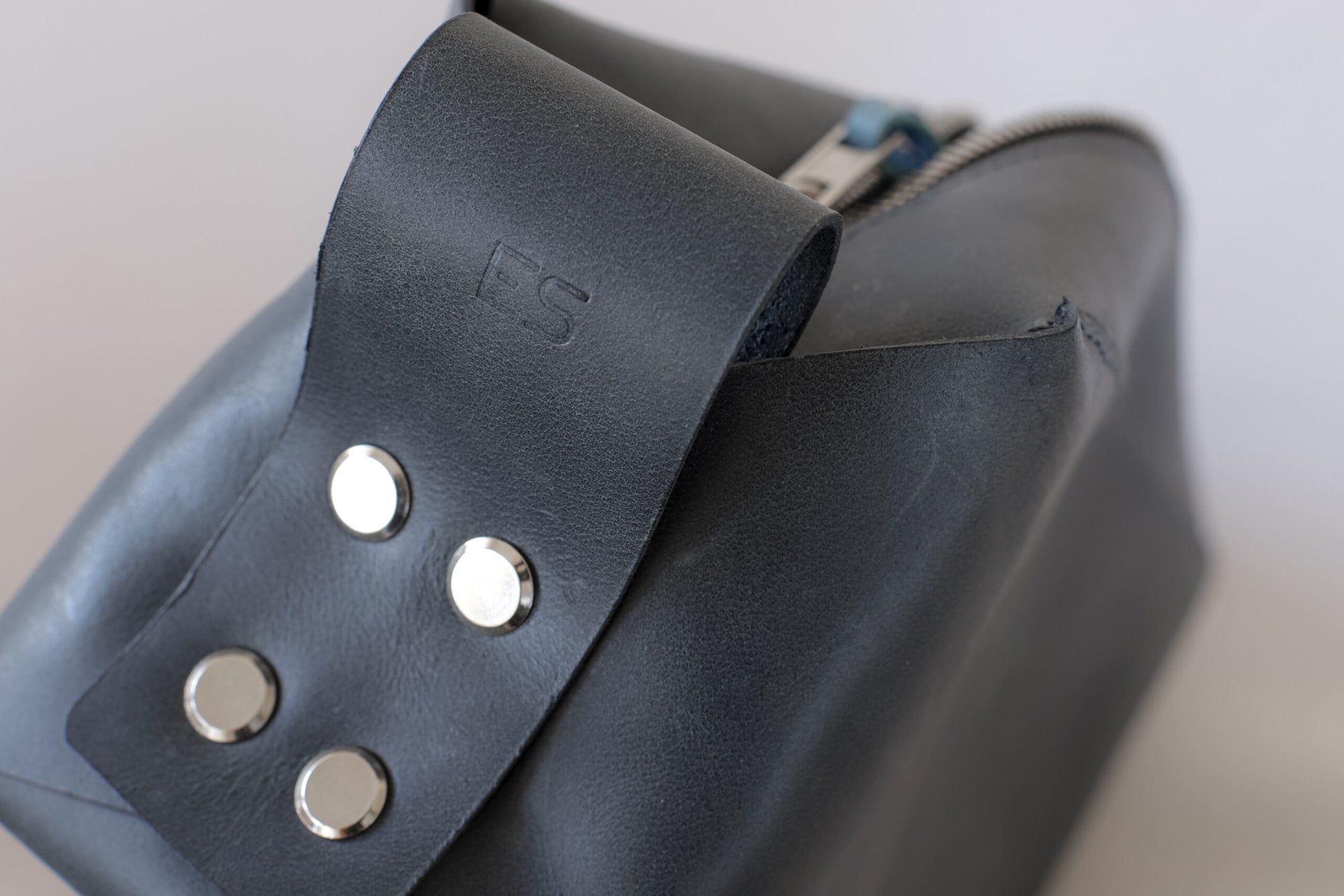 Luxury Leather Makeup Bag – Spacious & Durable Handmade Elegance by eleriinseim at www.brixbailey.com