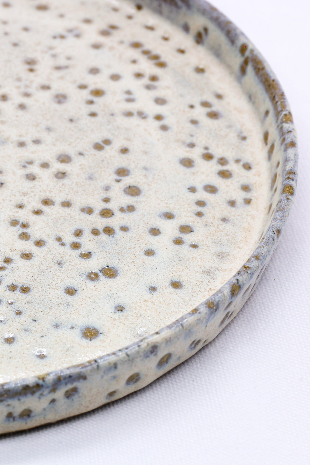 23cm Handmade Ceramic Dinner Plate in Dotted White
