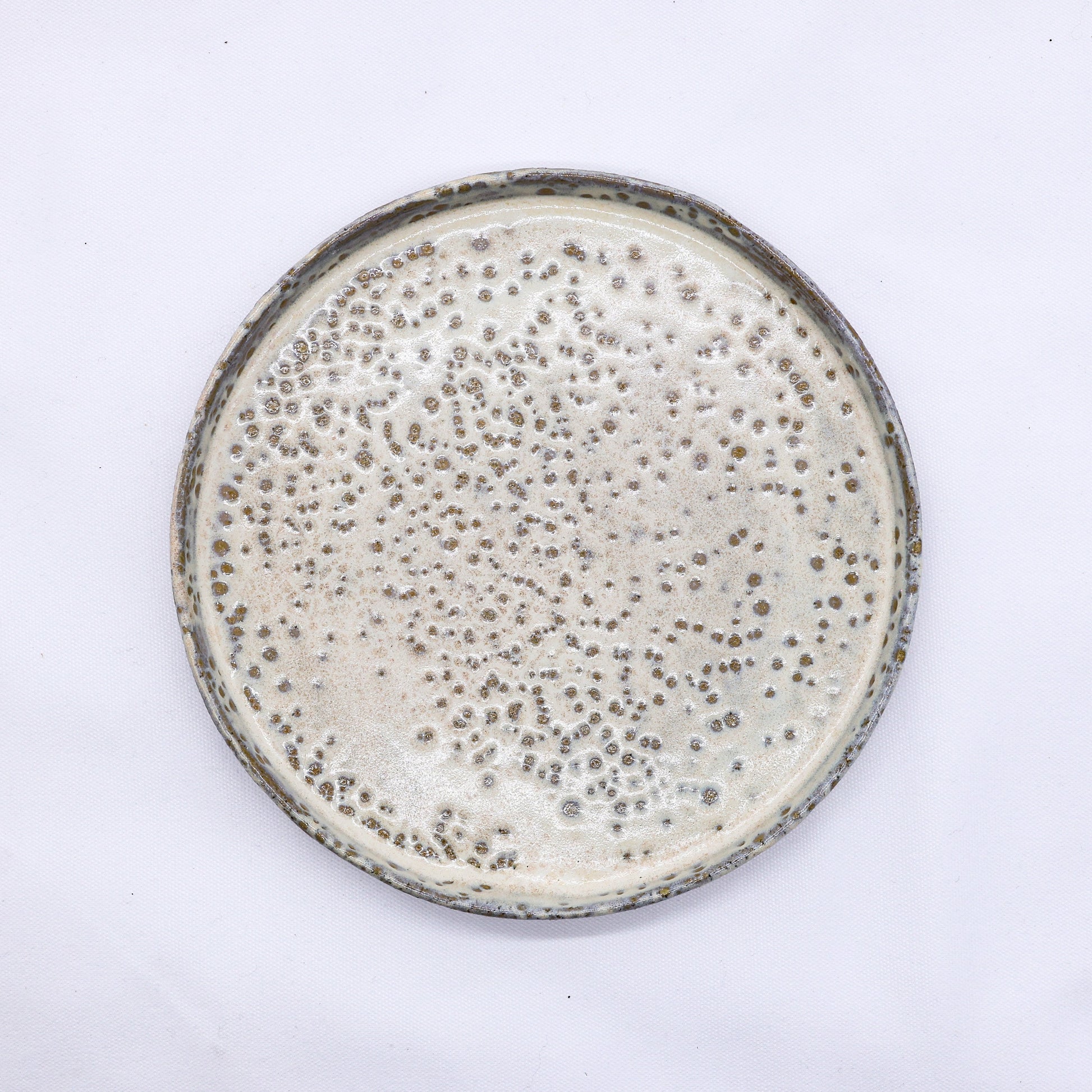 23cm Handmade Ceramic Dinner Plate in Dotted White