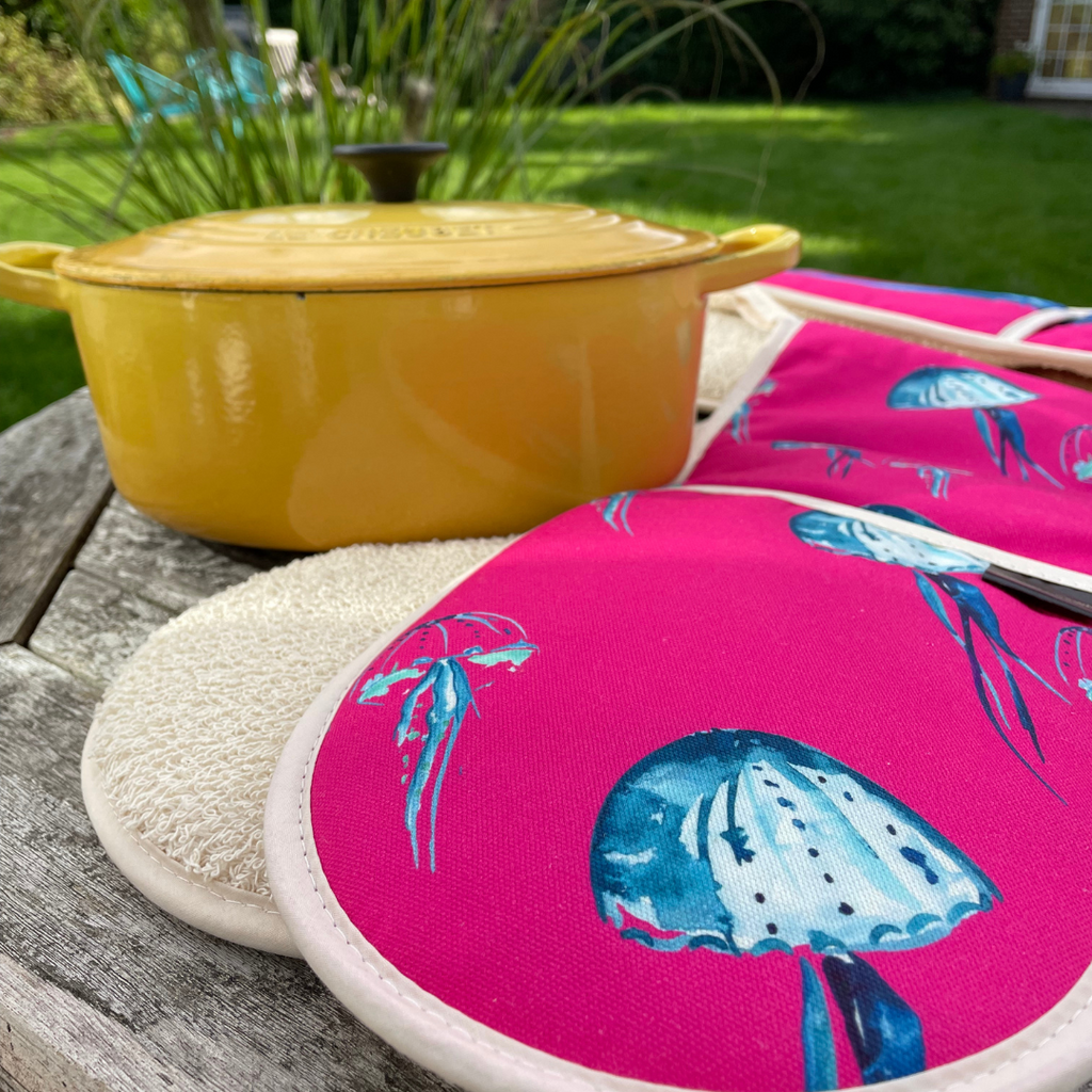 Super Duper Pink Jellies Oven Gloves