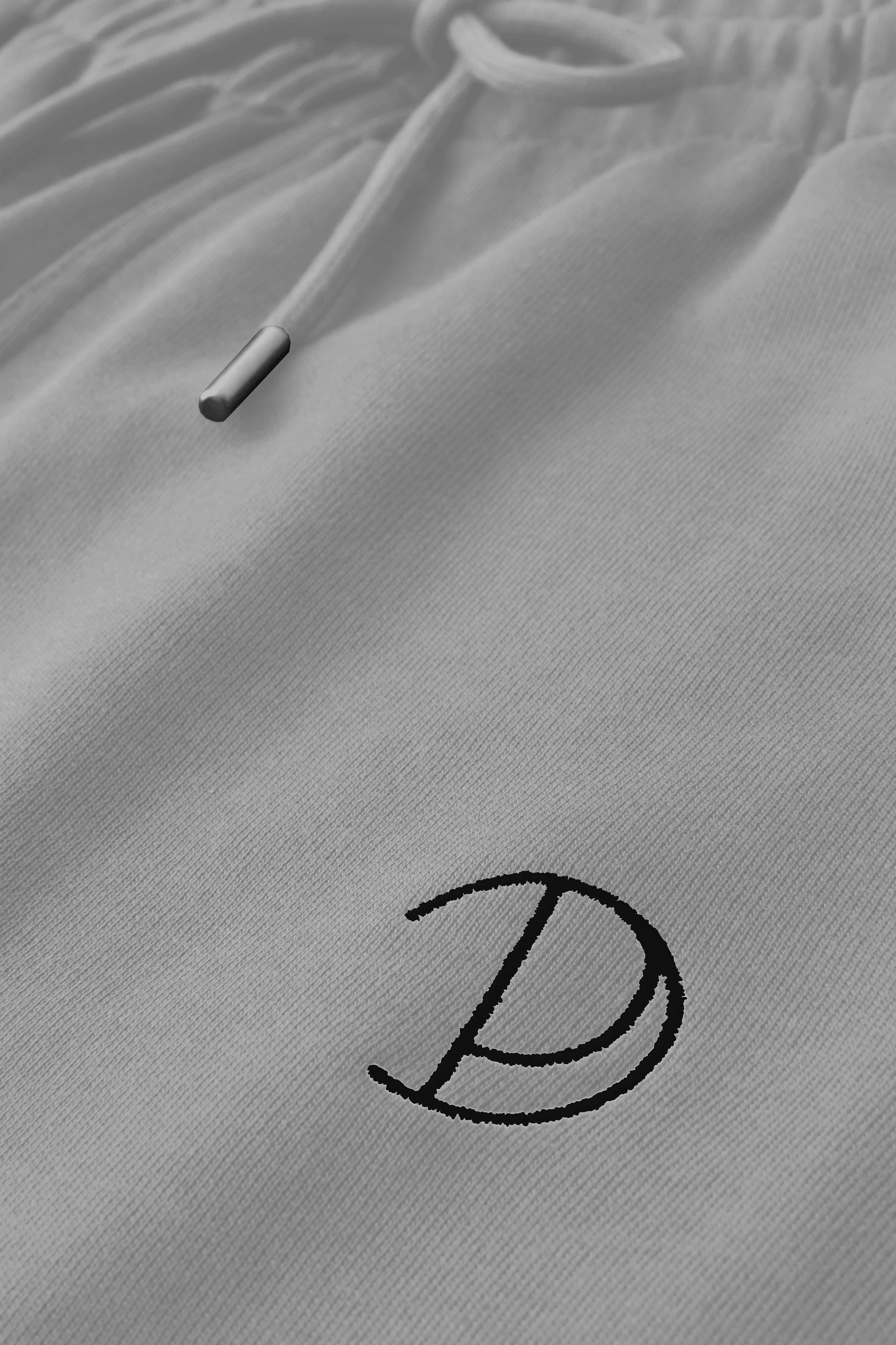 Embroidered P Joggers in Organic Cotton