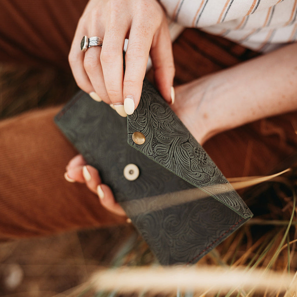 Make Your Own Leather Pouch Kit