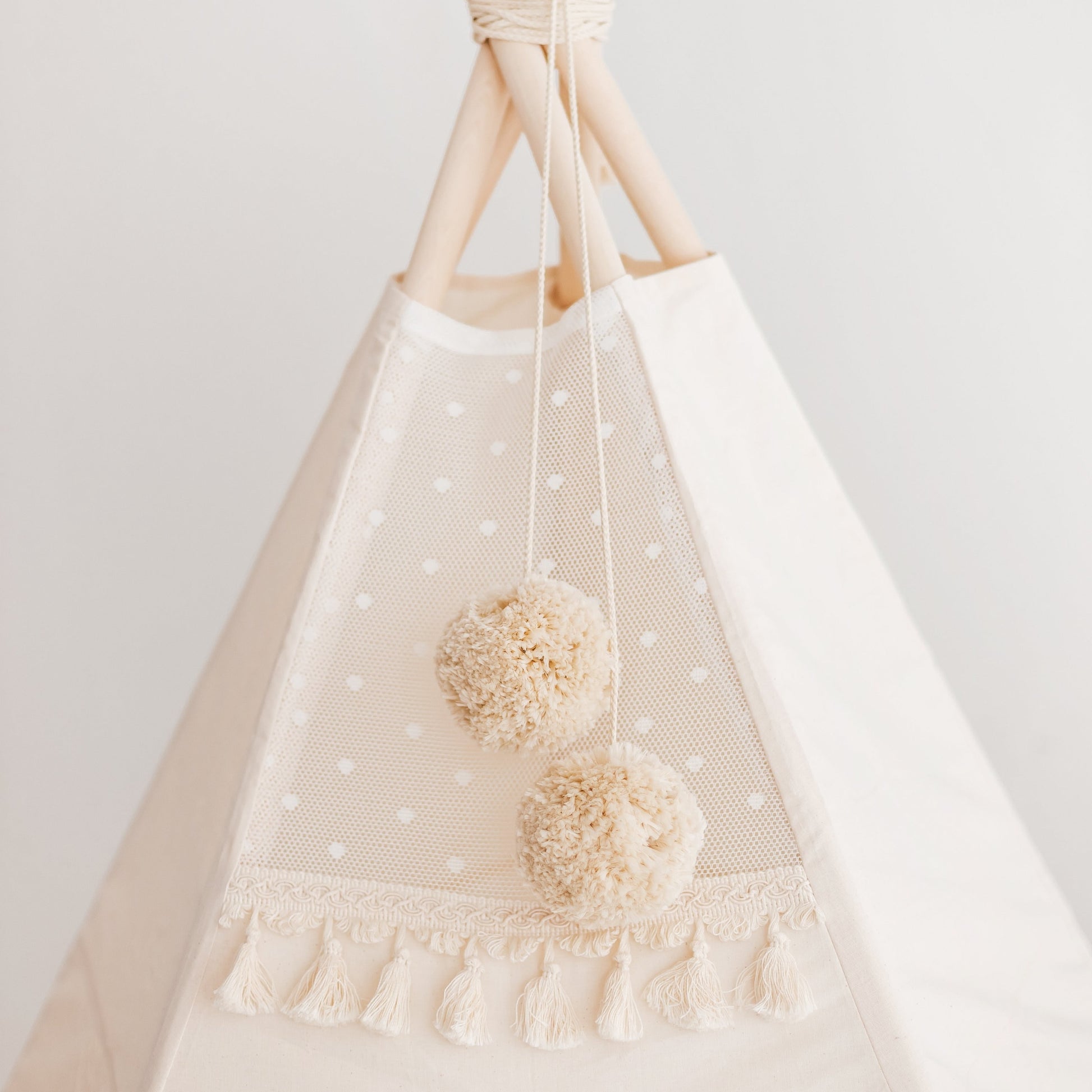 Extra Large Indoor Teepee Tent with Tassels Decor