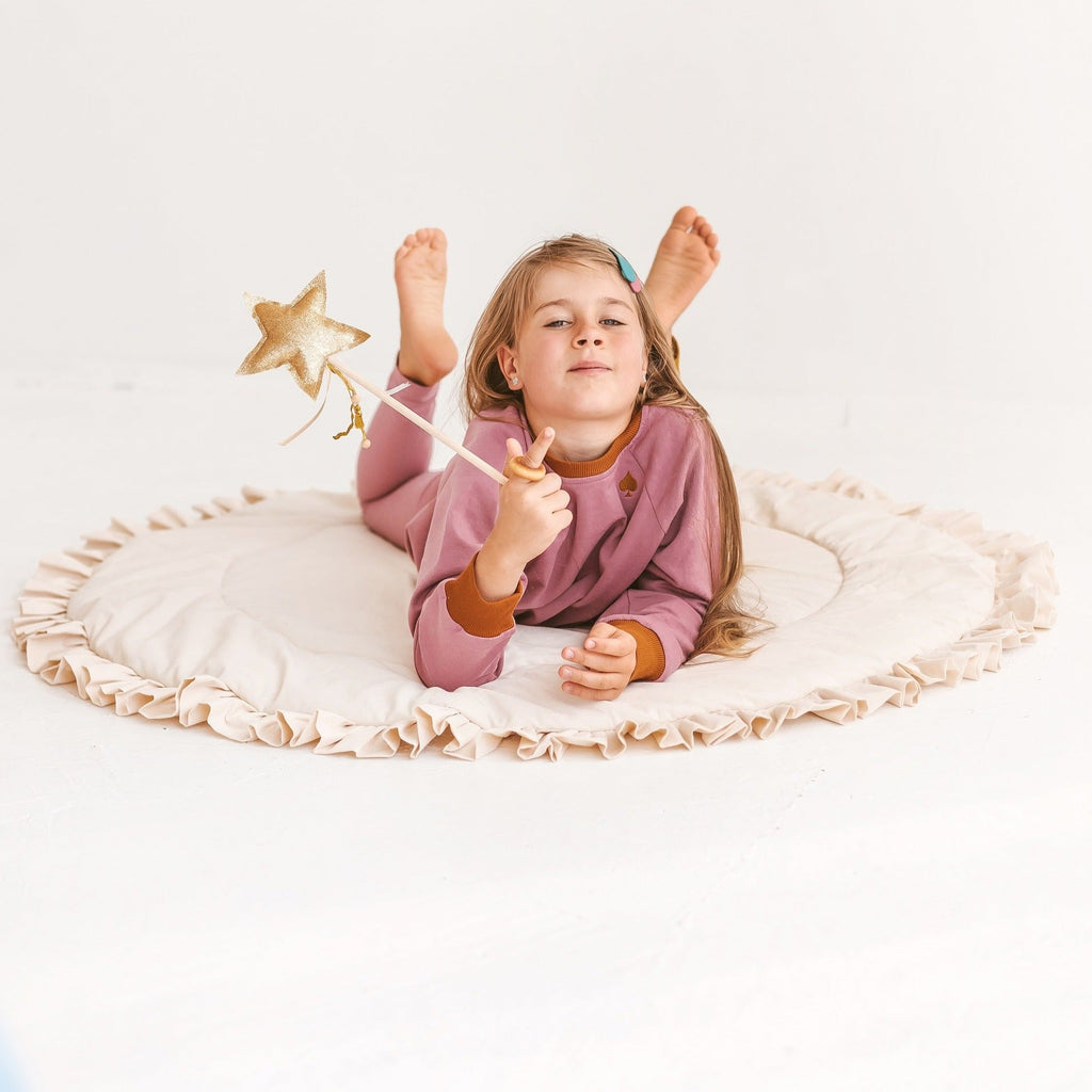 Kids Playmat with Ruffled Border in Ecru