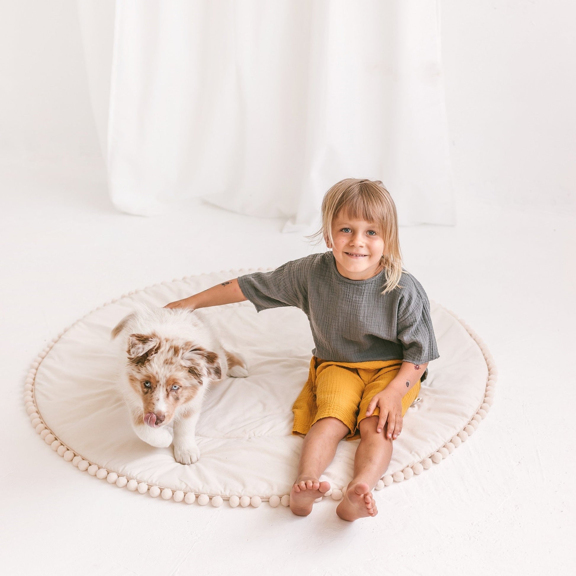 Kids Playmat with Pompom Border in Ecru