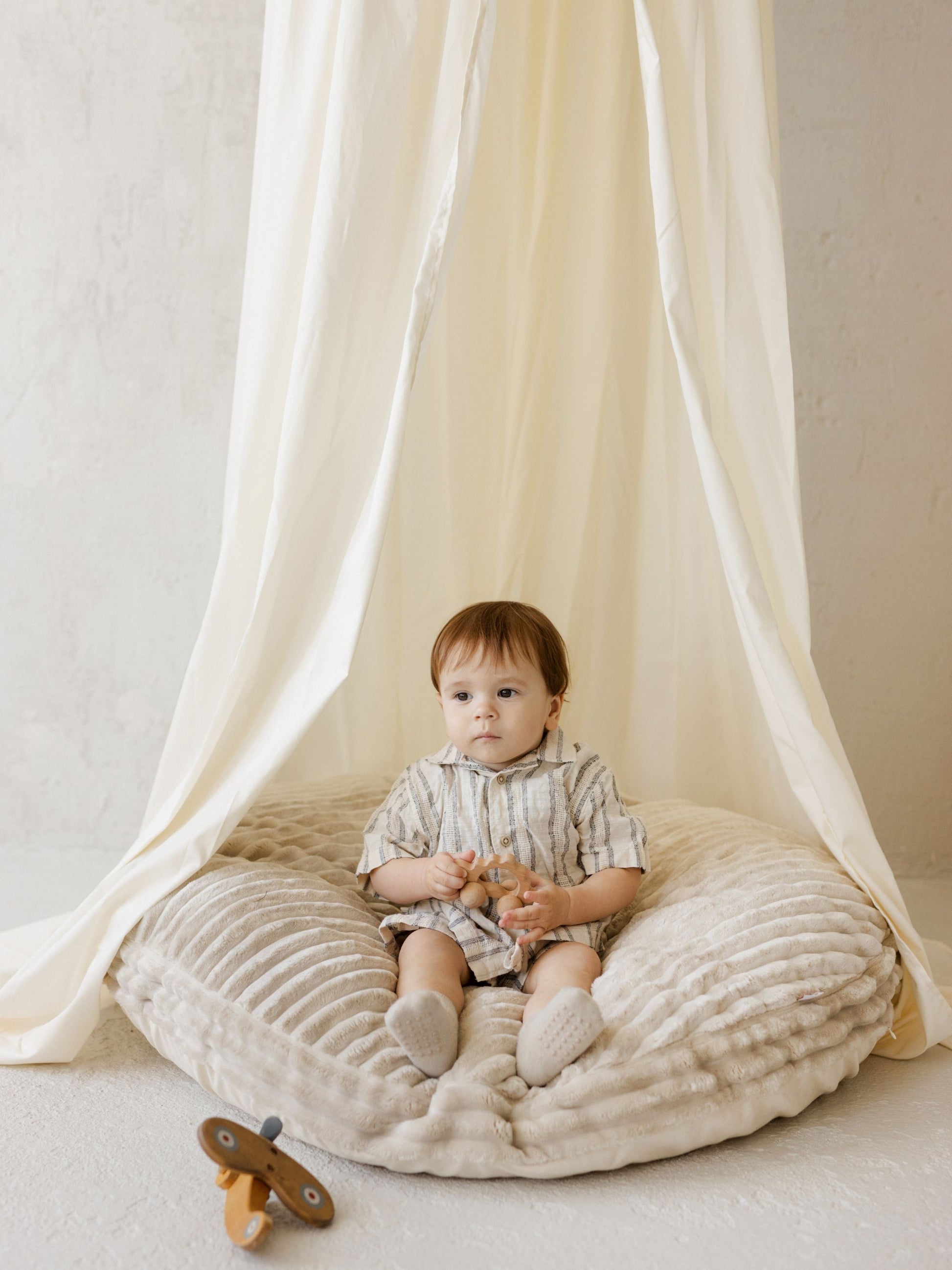 Hanging Canopy for Toddler Bed and Play Space