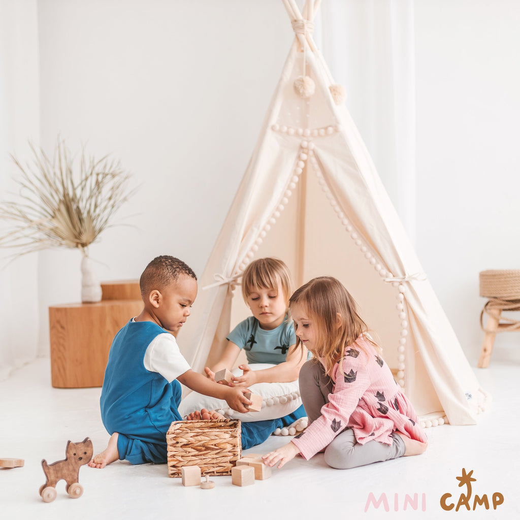 Original Play Tent with Pompoms