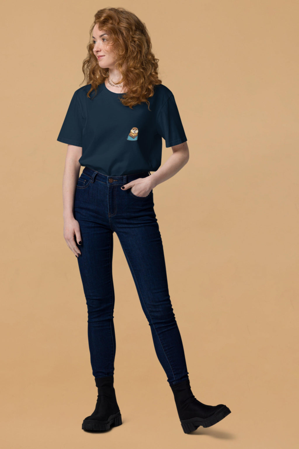 Otter Pocket T-Shirt in Navy