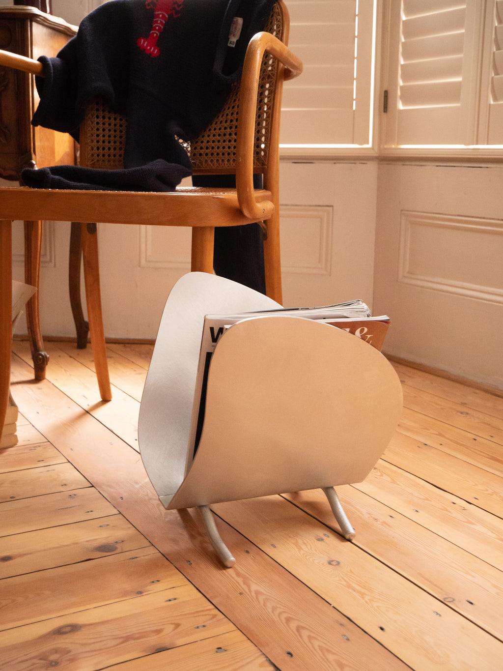 Magazine rack IN STOCK