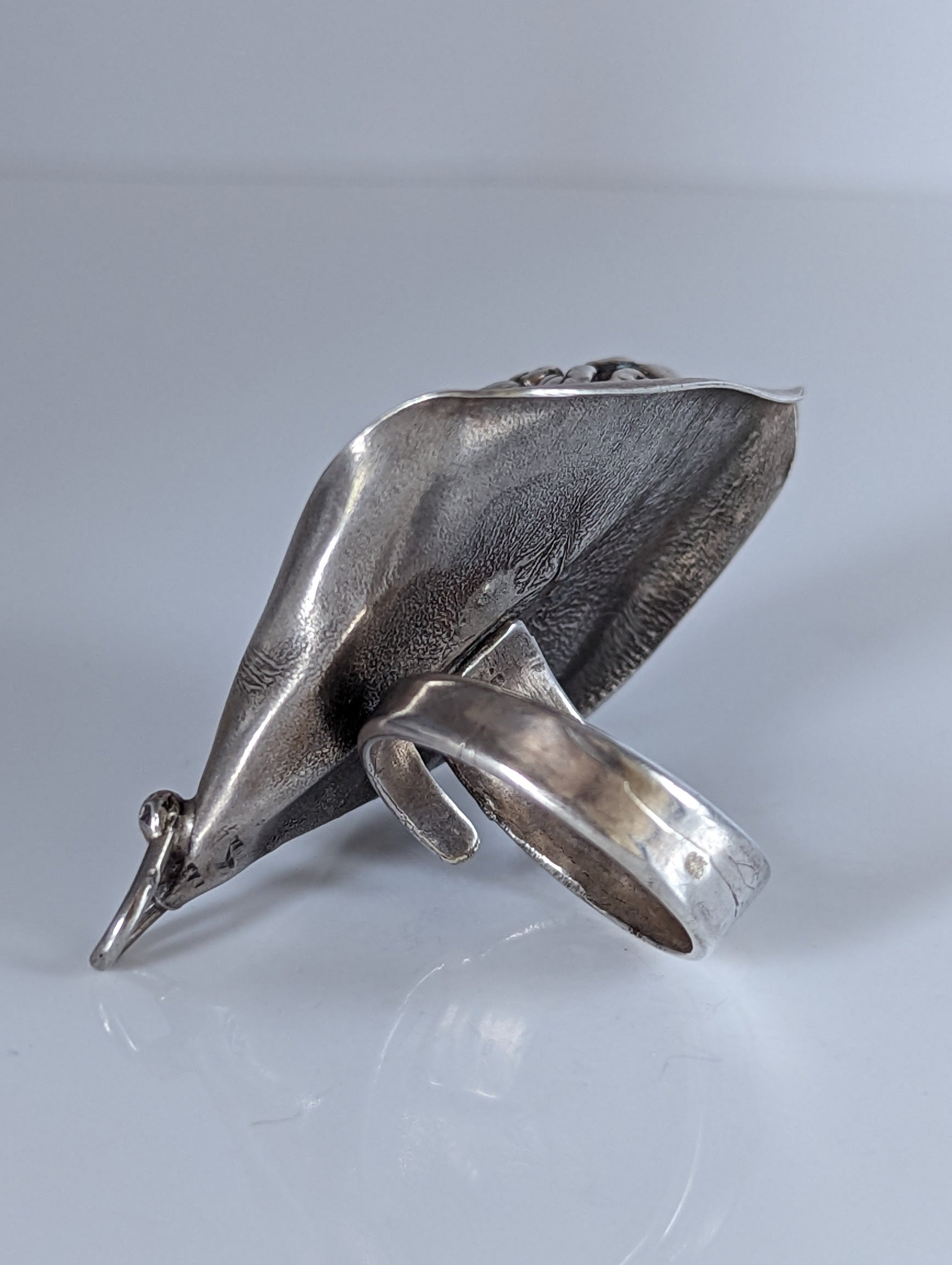 Silver Steed Unique, Extravagant Leaf Rings with motive