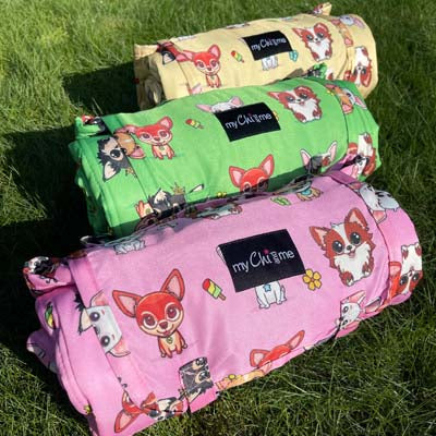 Roll and Go Signature Pink Padded Chihuahua Print Travel Mat