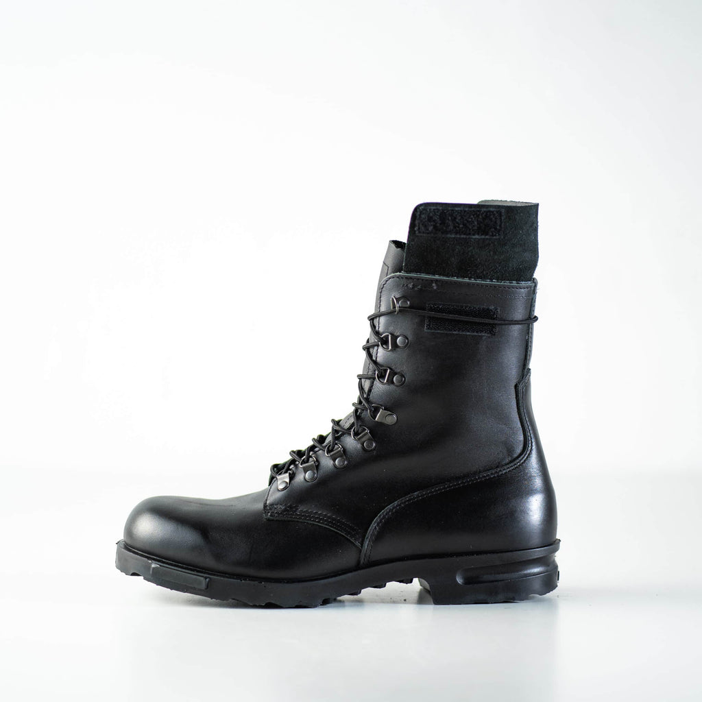 Hawk Pilot Military Boots – Durable Leather & Lace Lock System by Samelin at www.brixbailey.com