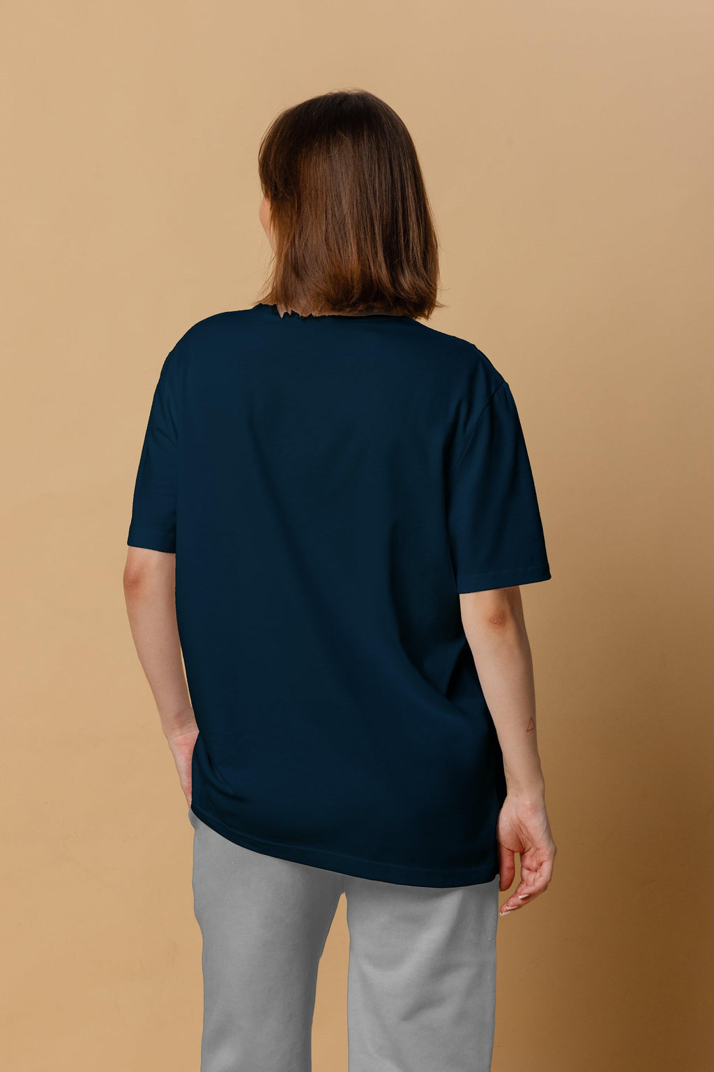 Bees T-Shirt in Navy