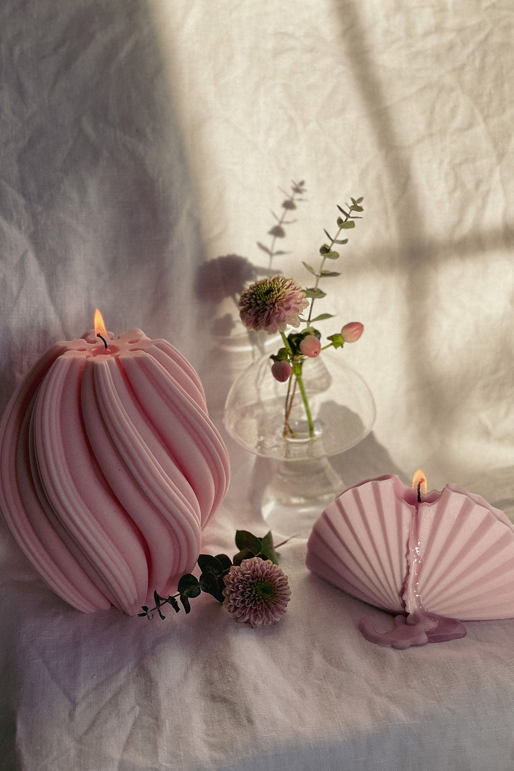 Swirl Scented Candle in Sandalwood