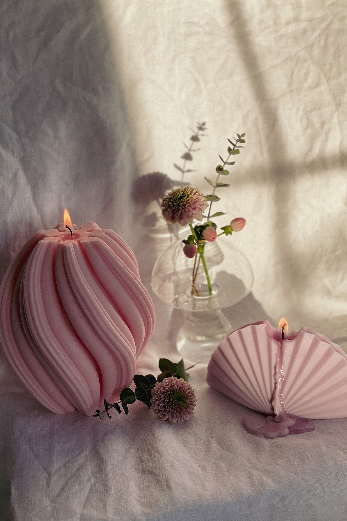 Swirl Scented Candle in Sandalwood