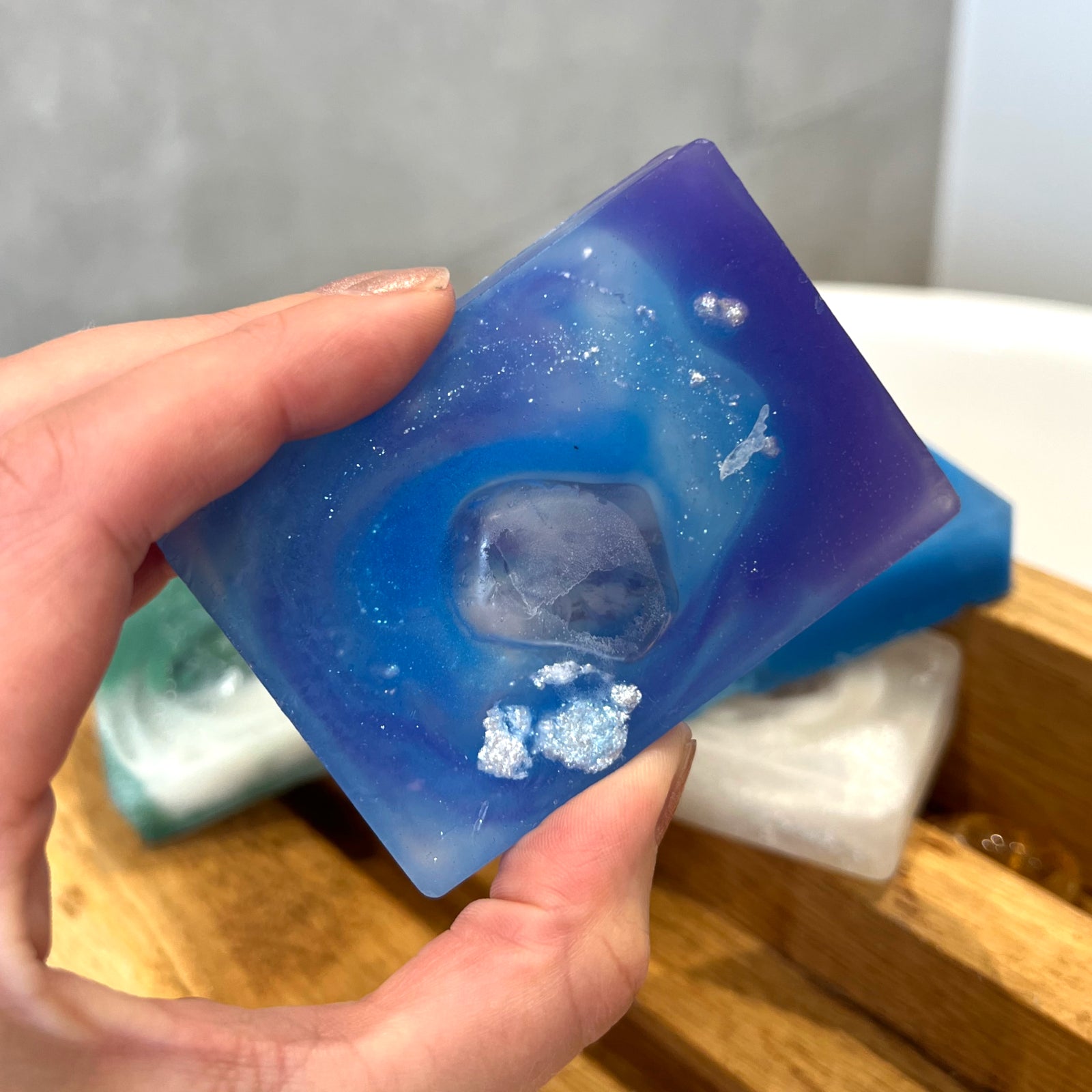 Relax Crystal Soap Bar with Amethyst and Lavender