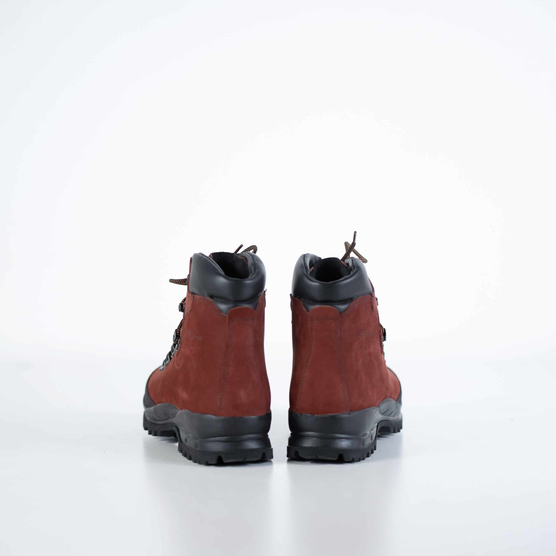 553P Rosso Aragosta Hiking Boots – Durable & Waterproof by Samelin at www.brixbailey.com