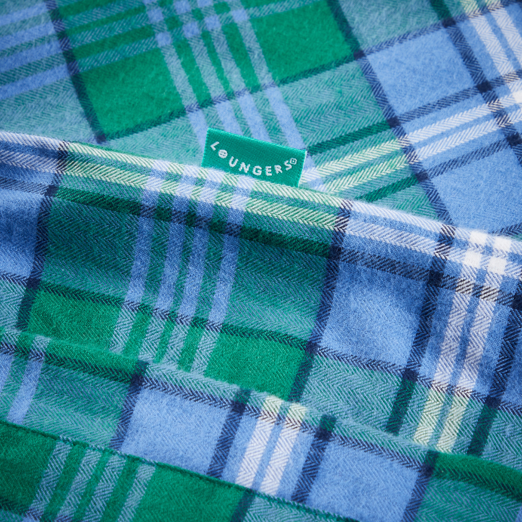 Unisex Green Sea Turtle Short Shorts