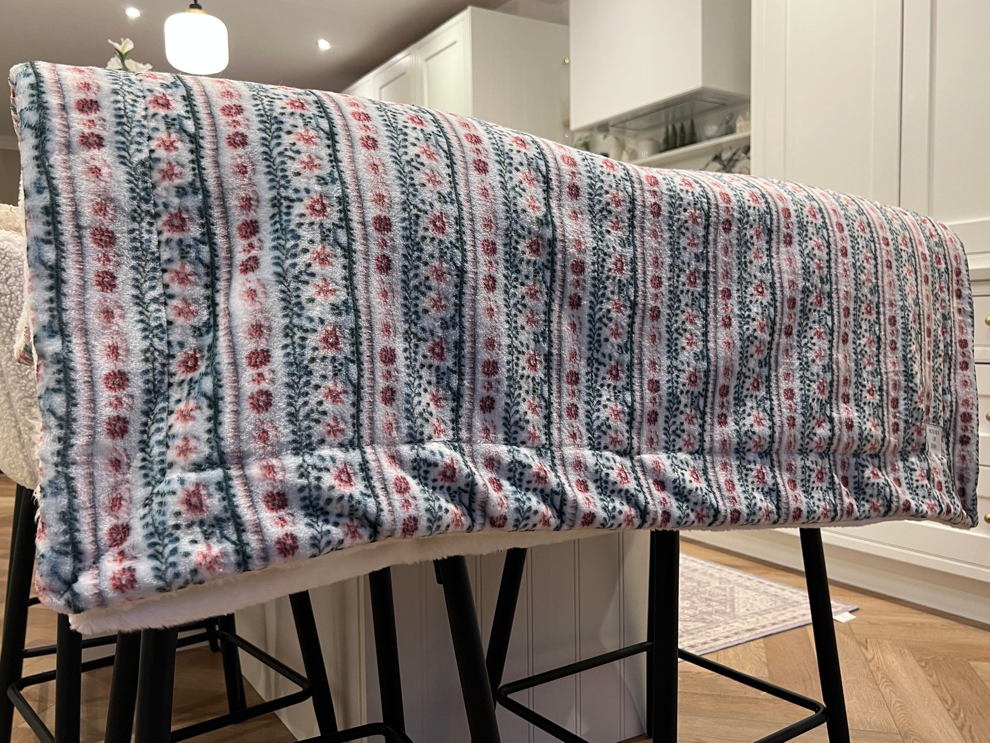 Supaw Sized Faux Fur Blanket