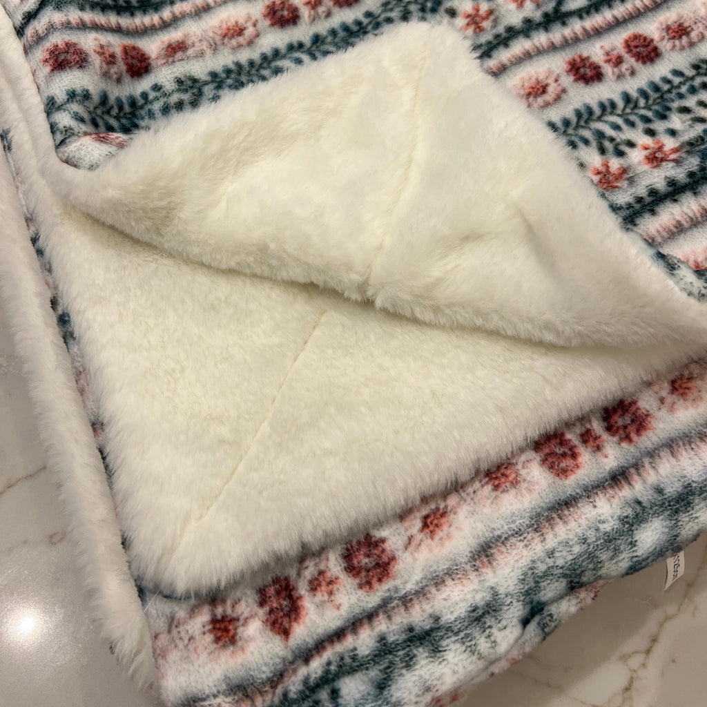 Supaw Sized Faux Fur Blanket