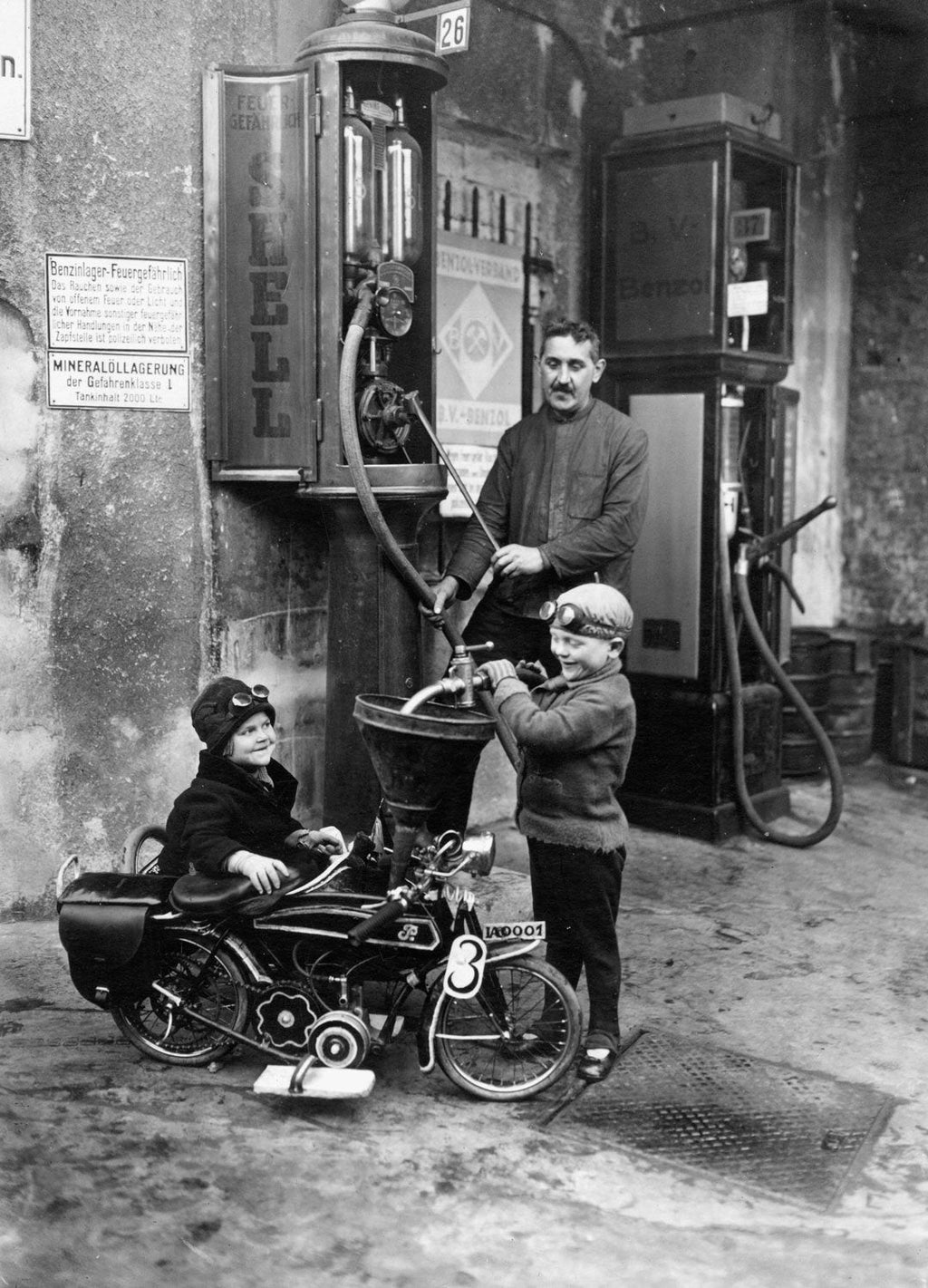 It's a Gas World Travel Guide