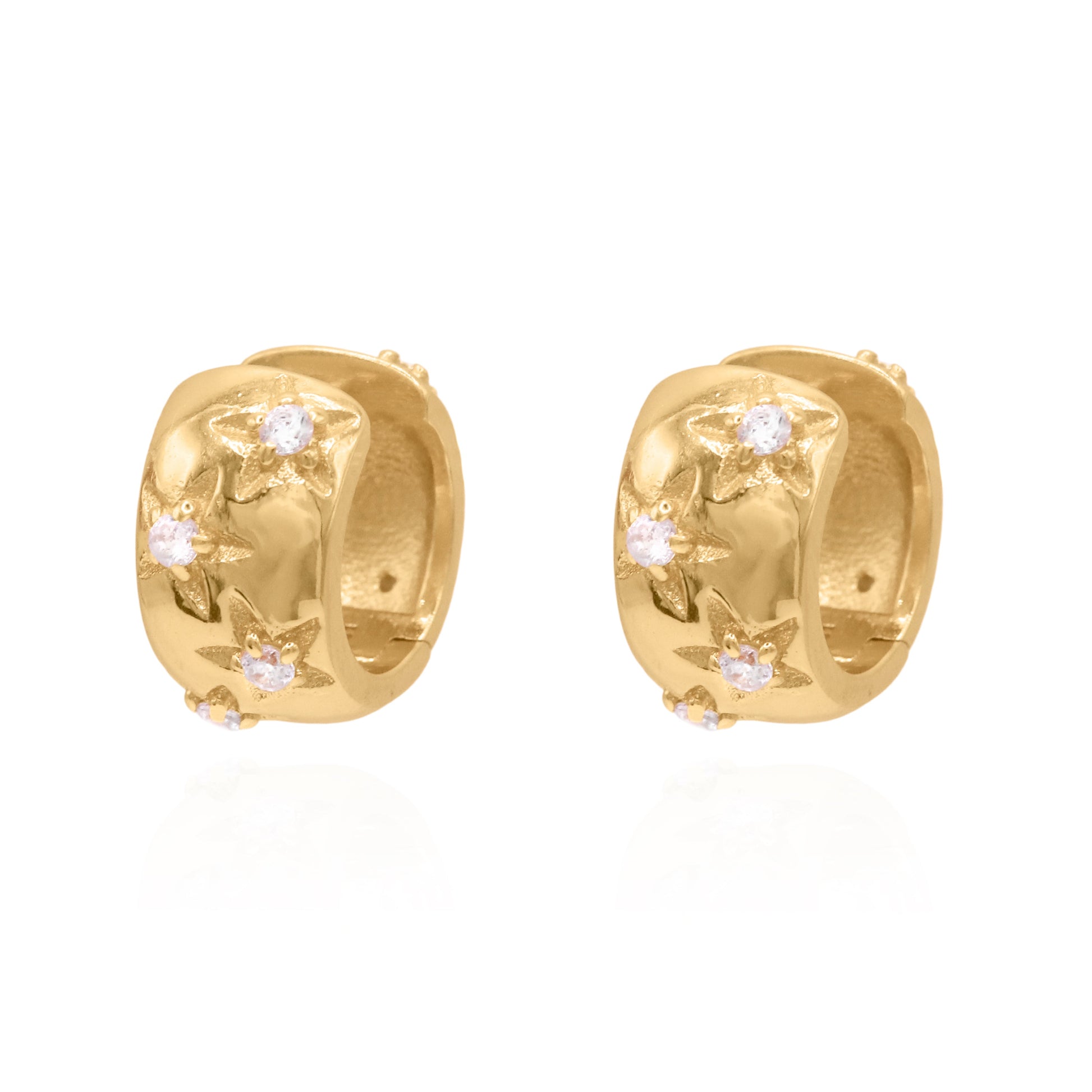 Chunky Star Huggie Earrings in 18K Gold Plated