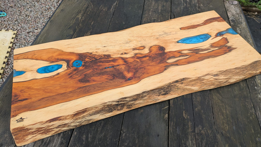 Yew food presentation board