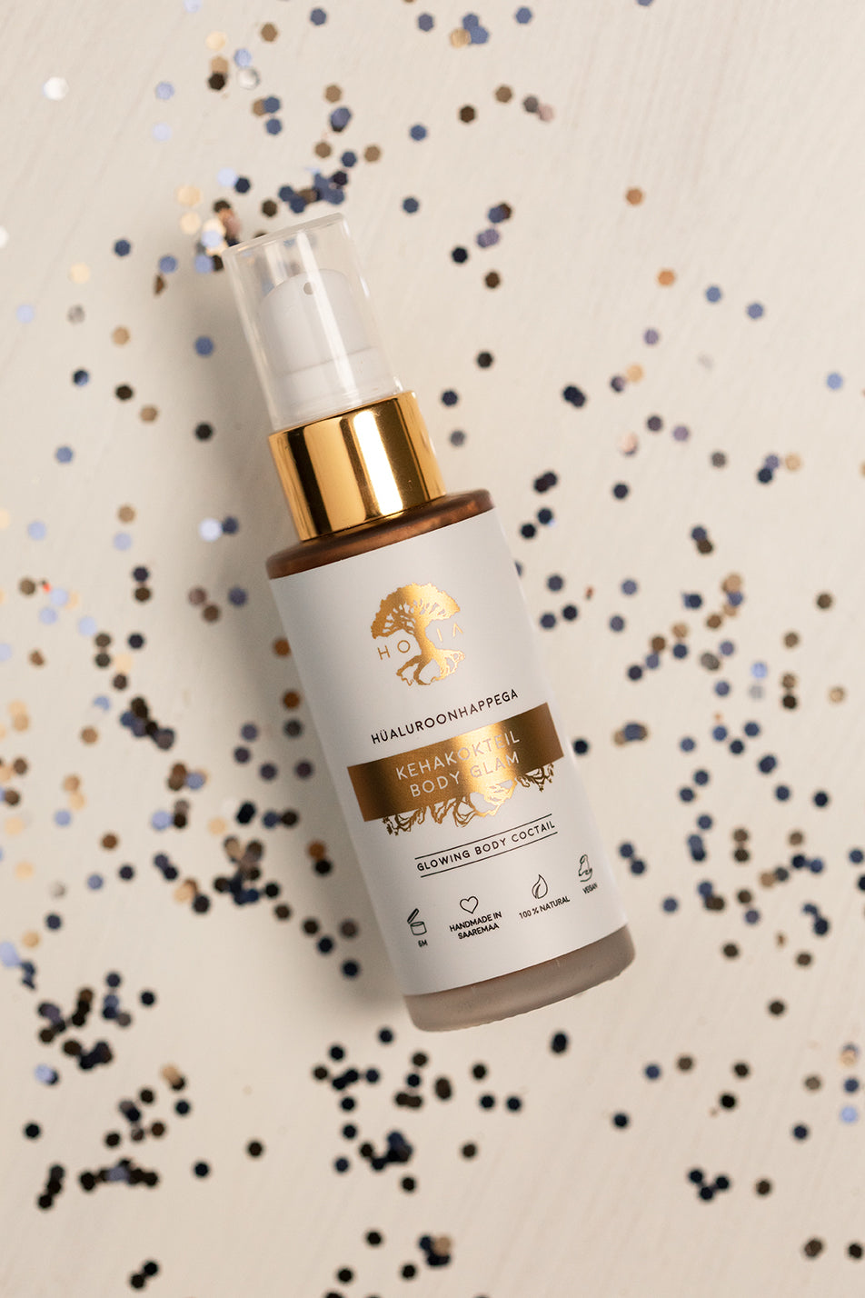 Embrace Radiance with Body Glam Hydrating Body Cocktail by HOIA at www.brixbailey.com