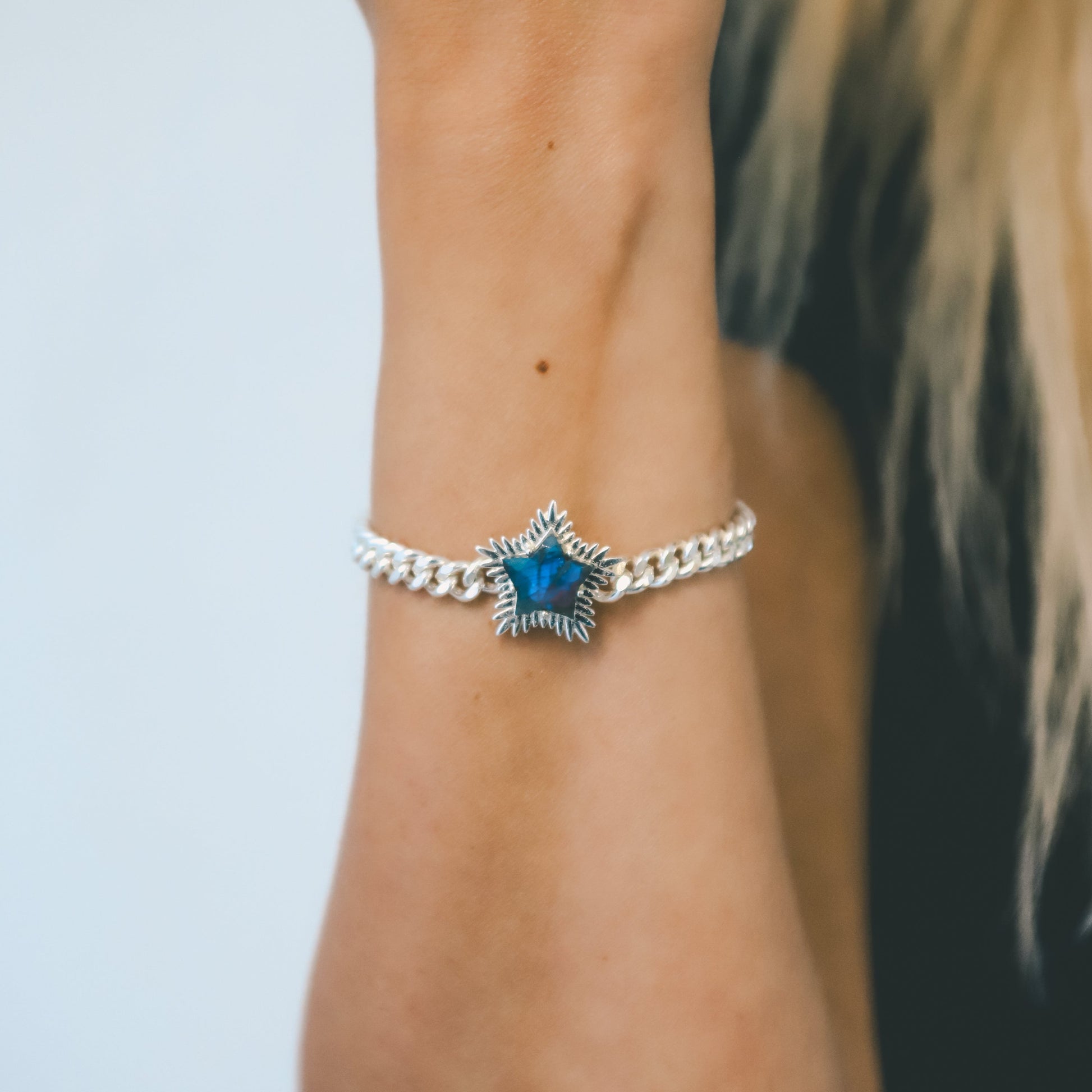 Willa Labradorite Spiky Star Bracelet in 925 Sterling Silver