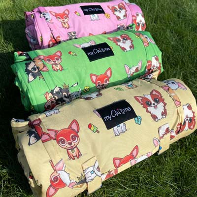 Golden Sands Padded Chihuahua Print Travel Mat