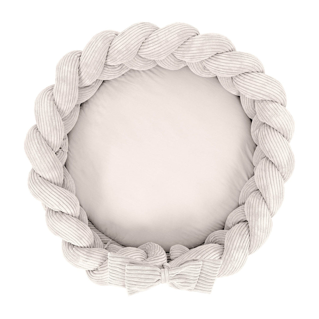 bold meowbaby vanilla baby nest with protective braid on a clean white background