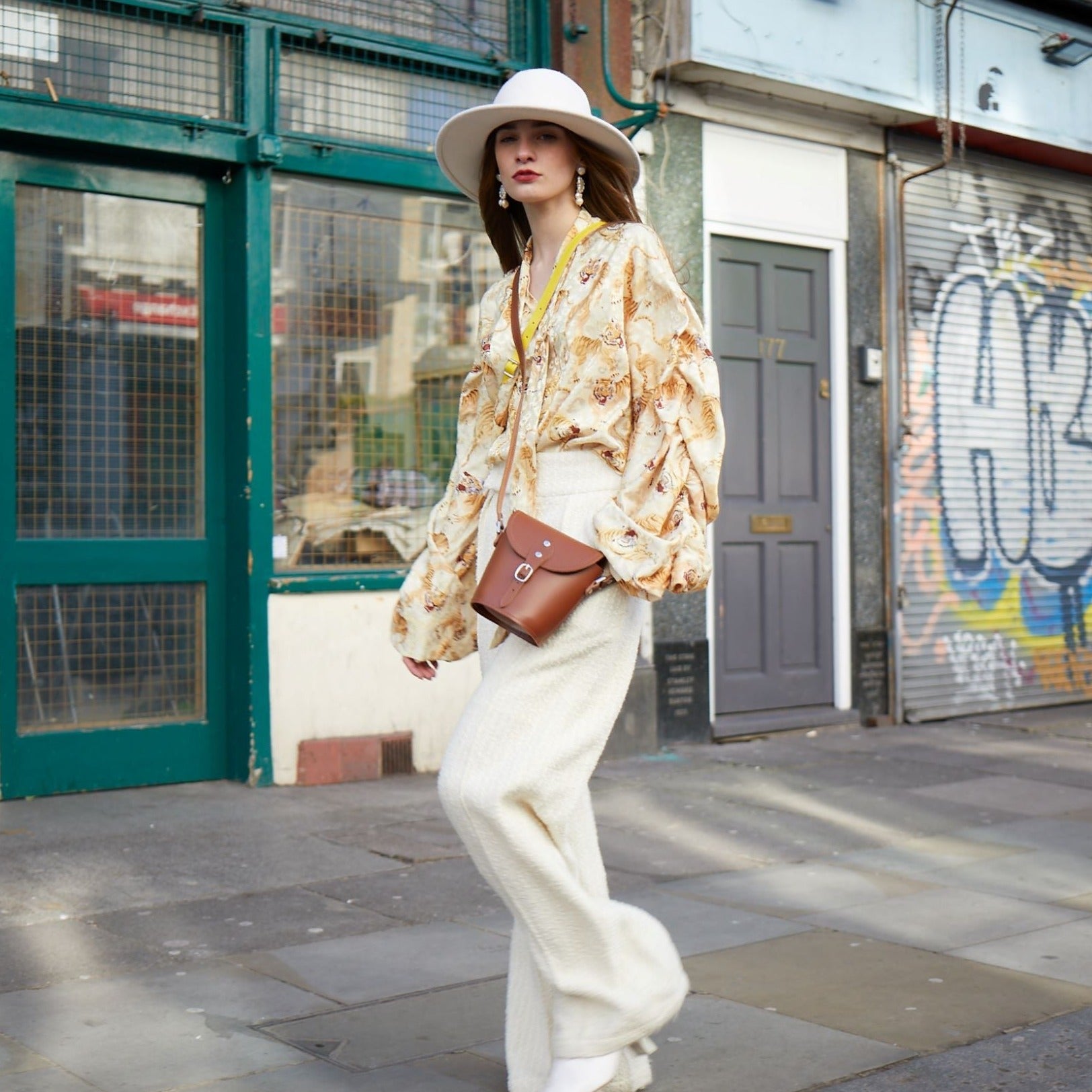 Handmade Leather Barrel Bag in Chestnut
