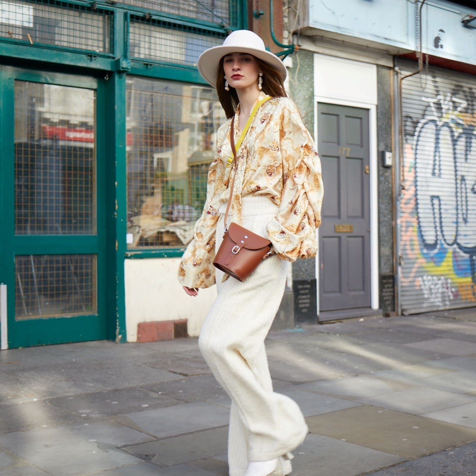 Handmade Leather Barrel Bag in Lilac Grey