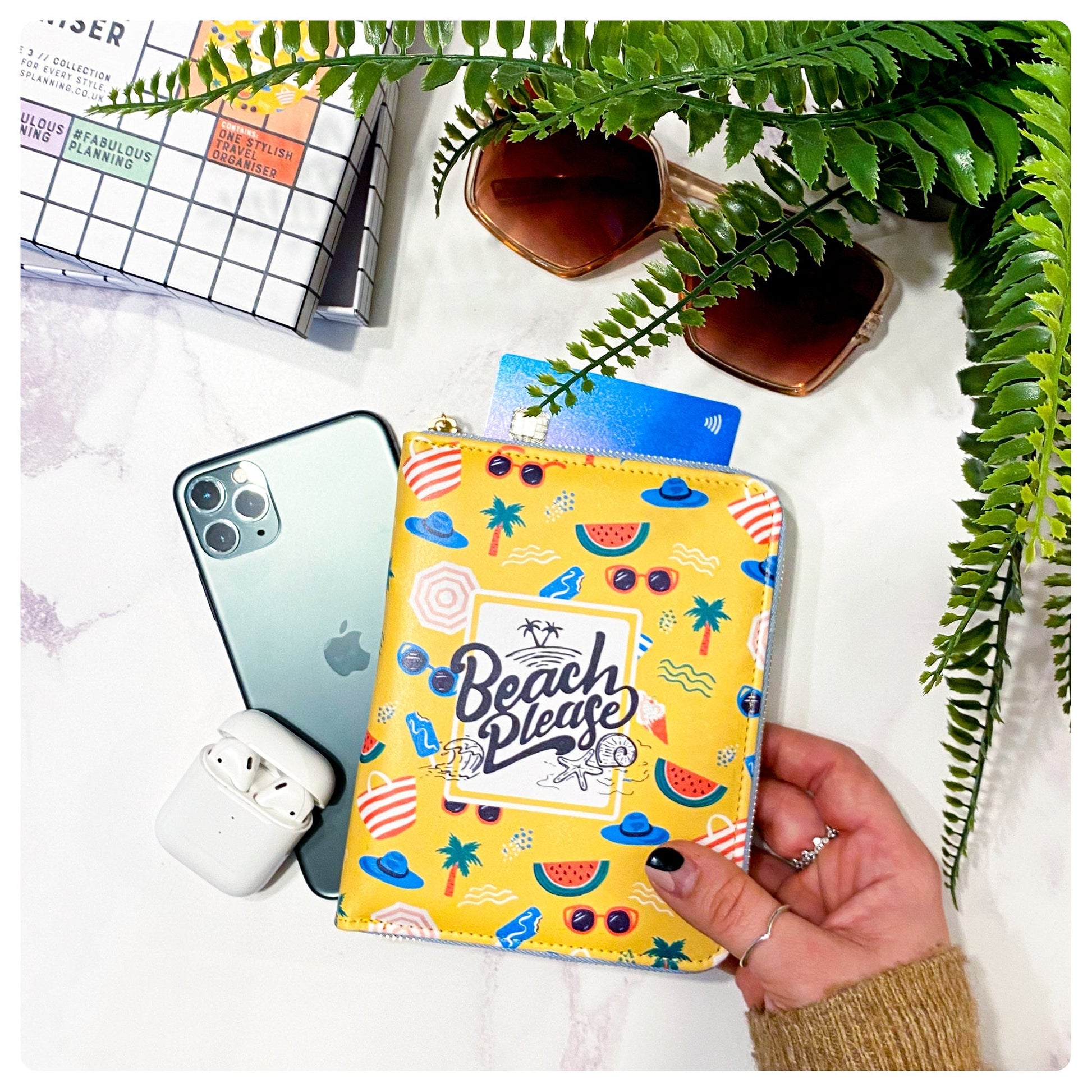 Beach Please Travel Organiser
