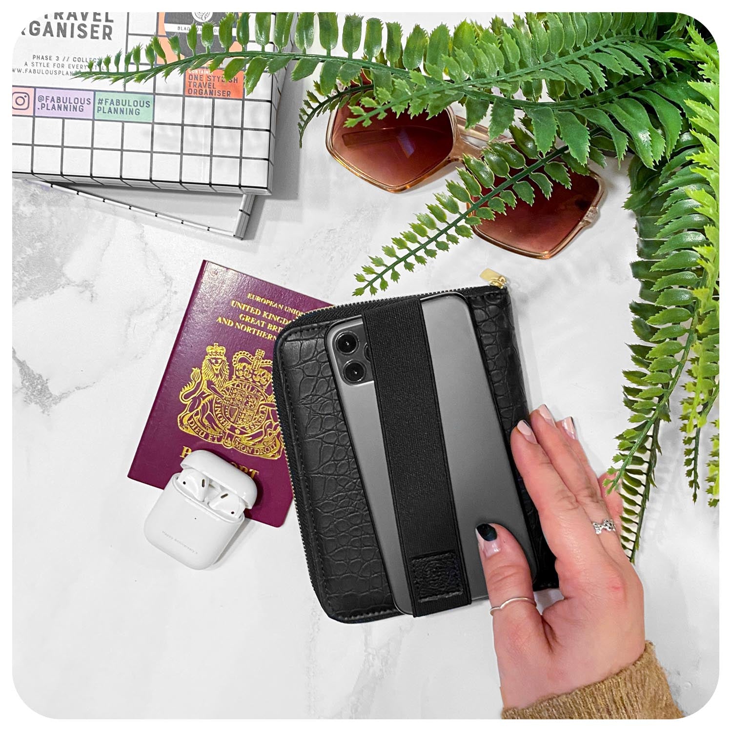 Black Crocodile Travel Organiser