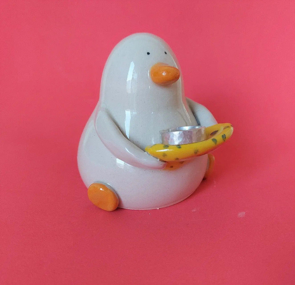 Ray the Ring Holder Duck with Tray