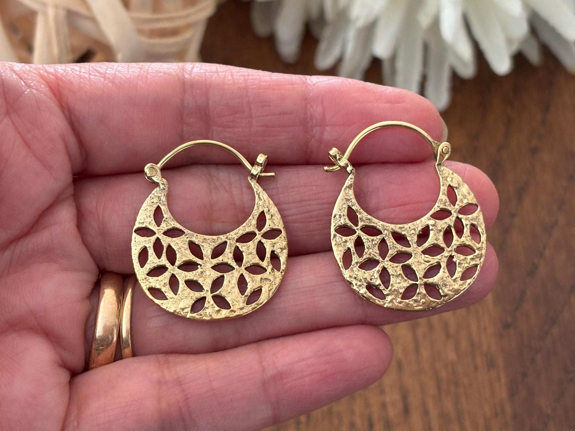 Cutout Mini Hoop Earrings with Floral Pattern