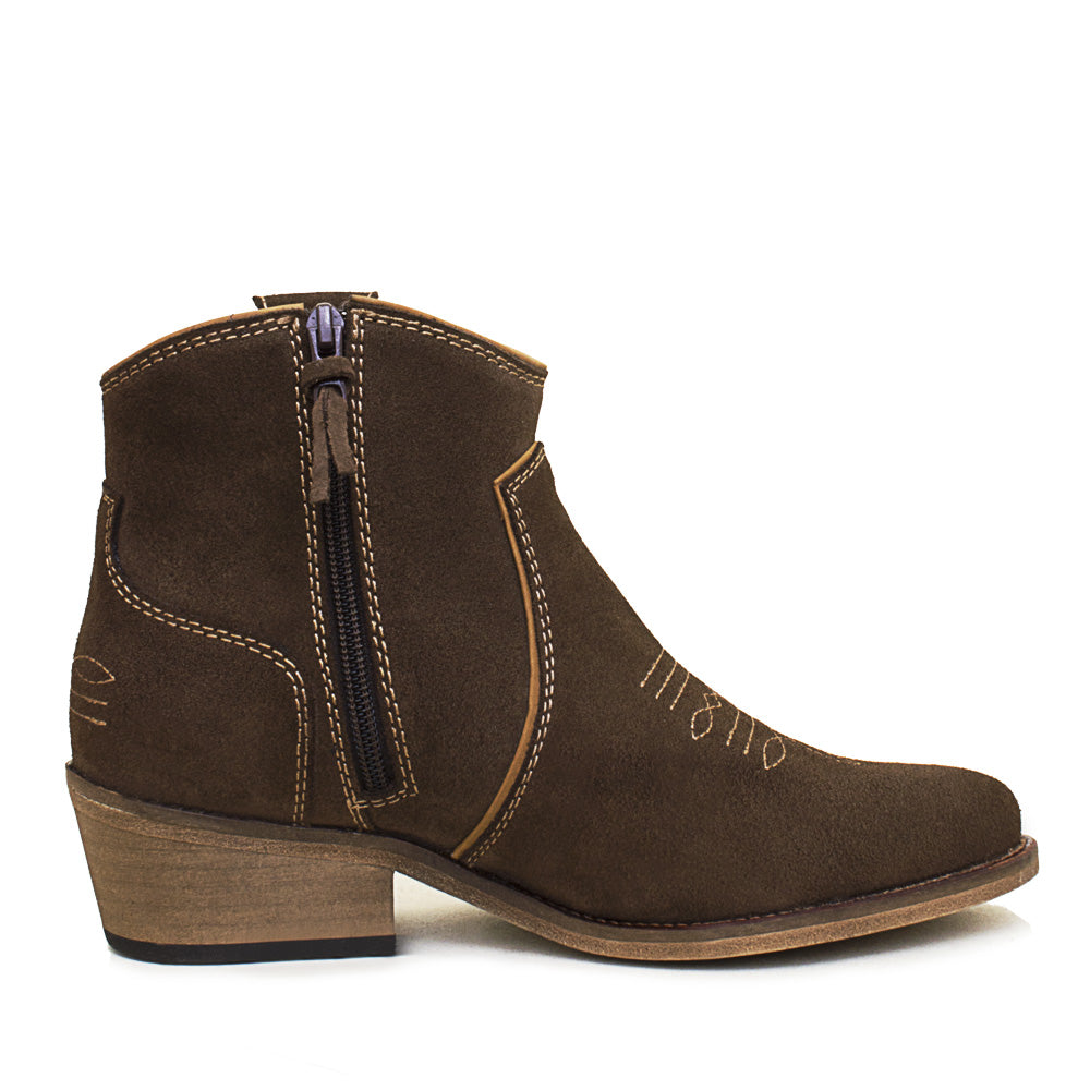 Brown Cowboy Boots in Soft Suede