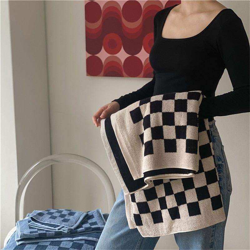 Checkerboard Bath Towels in 5 Colors