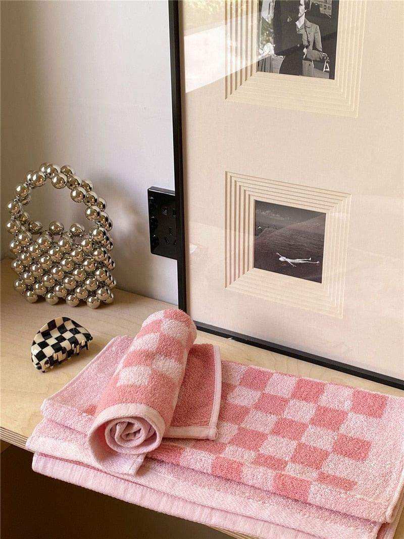 Checkerboard Bath Towels in 5 Colors