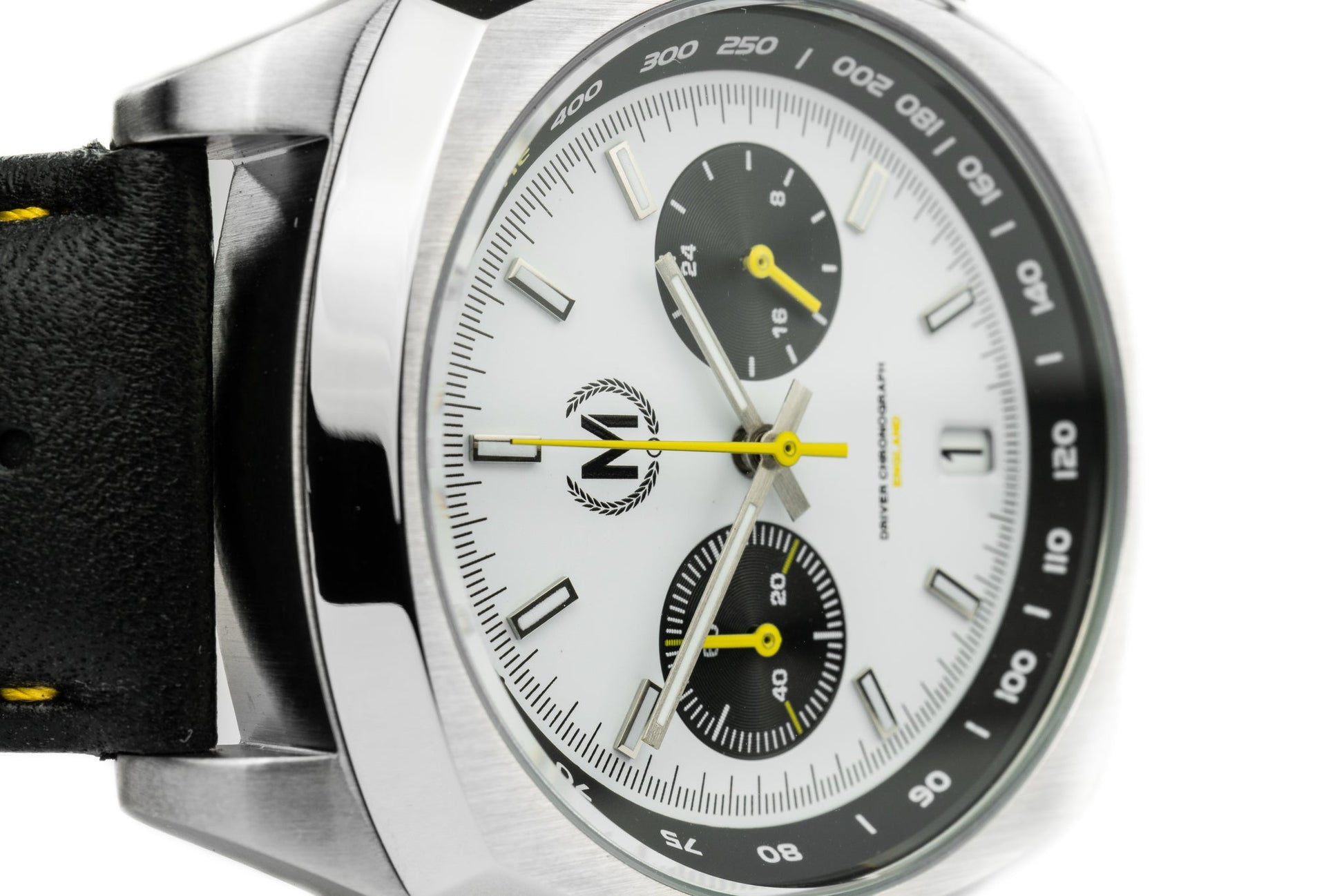 Driver Chronograph MkII Panda Dial Mecha-Quartz Racing Watch