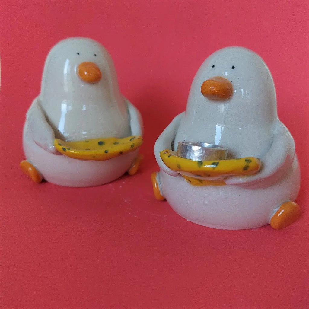 Ray the Ring Holder Duck with Tray