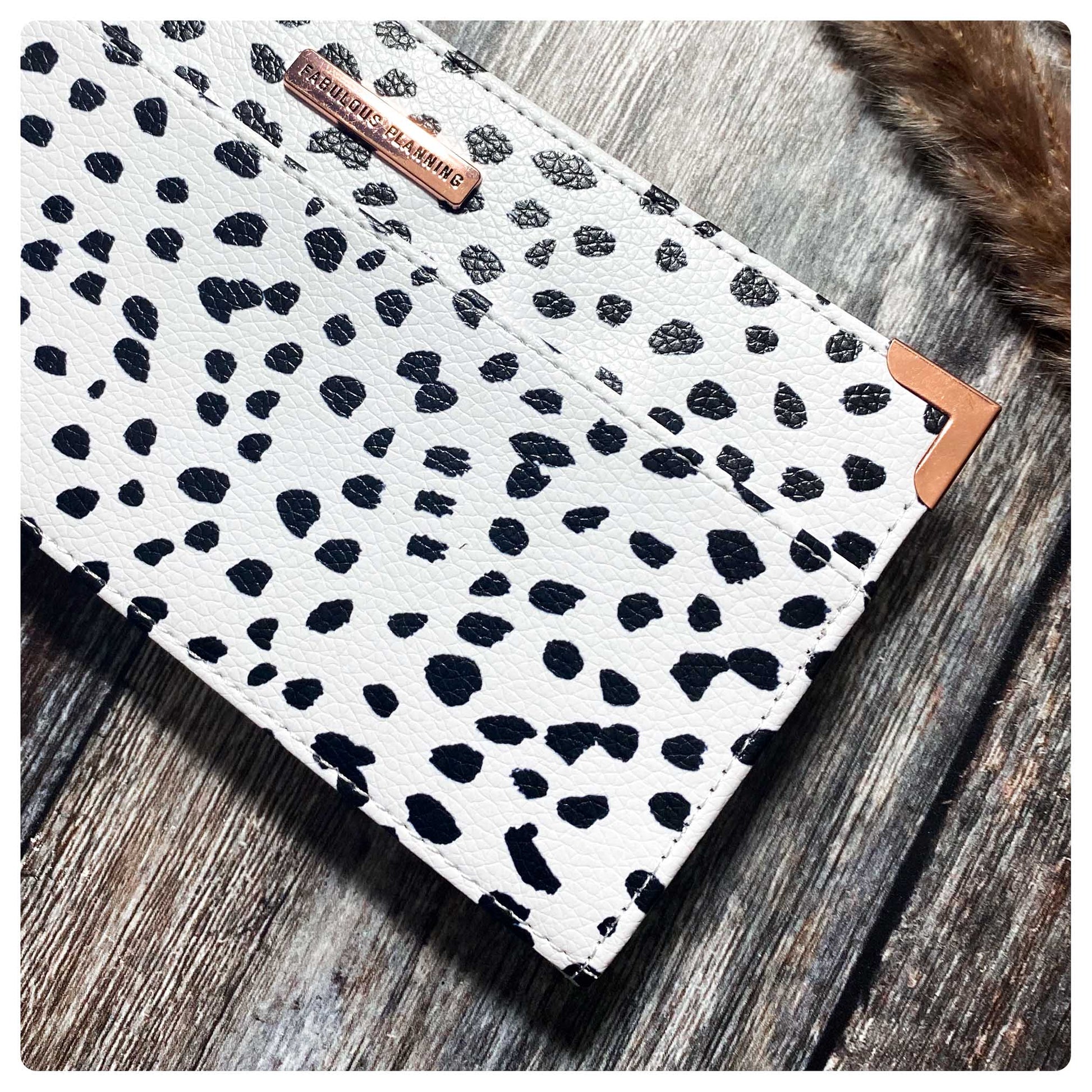 De Vil Dalmatian Continental Purse