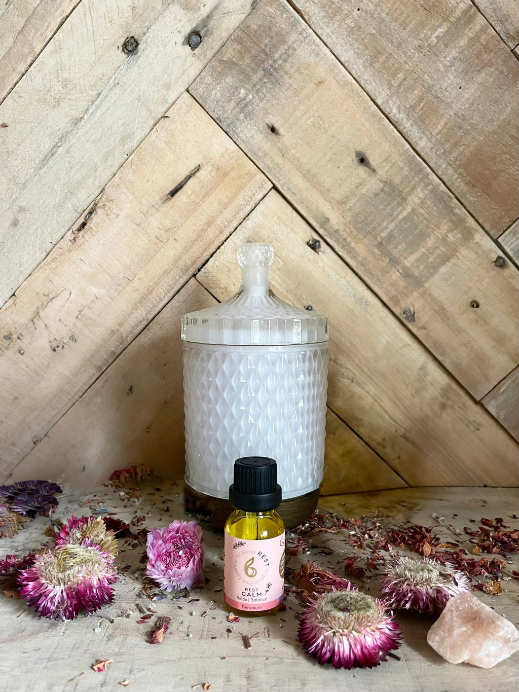 Aroma Diffuser with Rest Calm Essential Oil Blend
