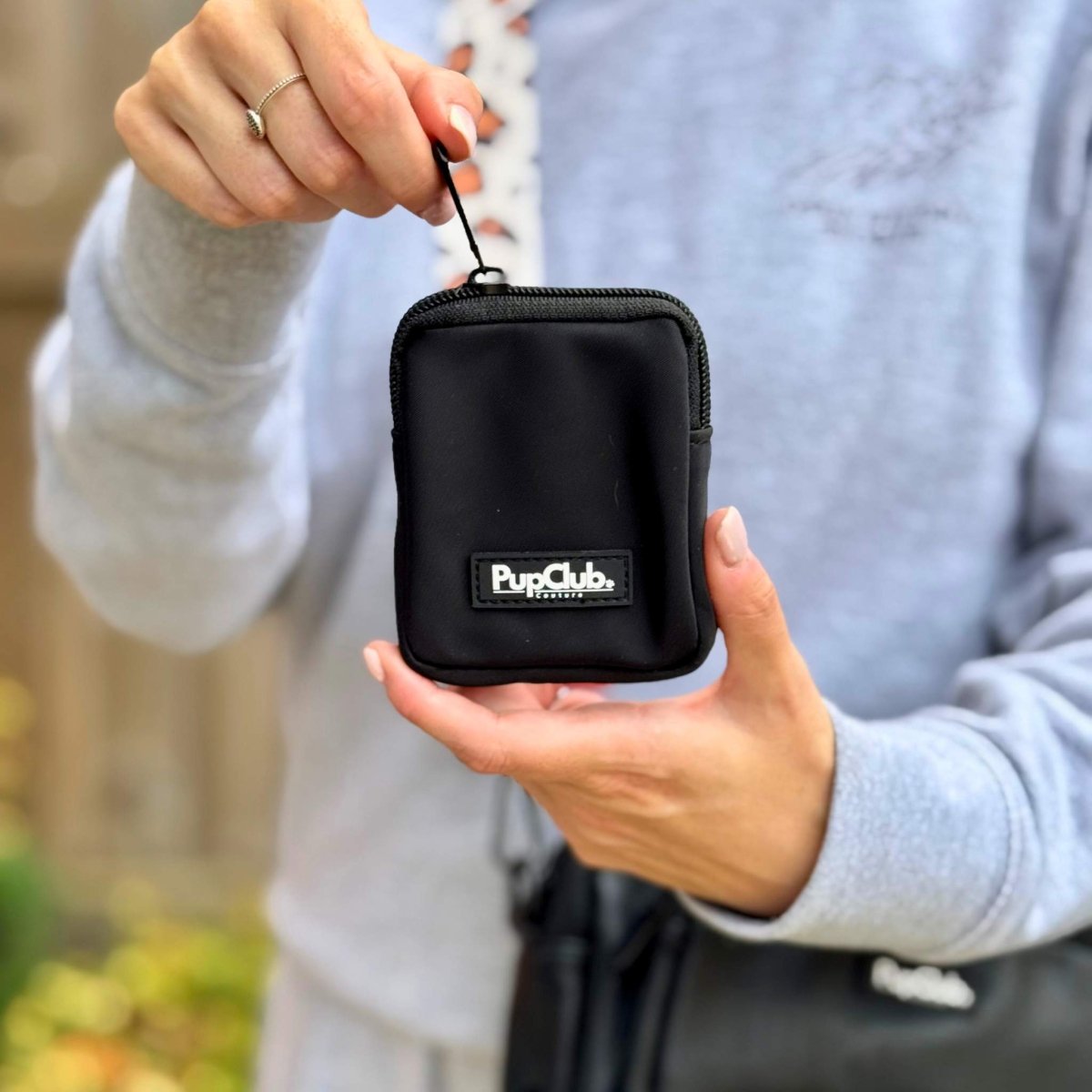Black Dog Treat Pouch with Clip