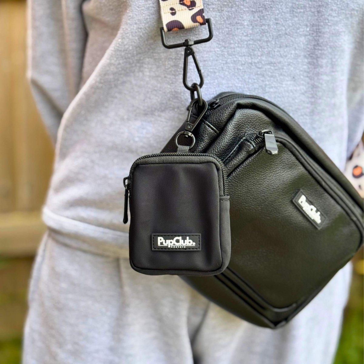 Black Dog Treat Pouch with Clip
