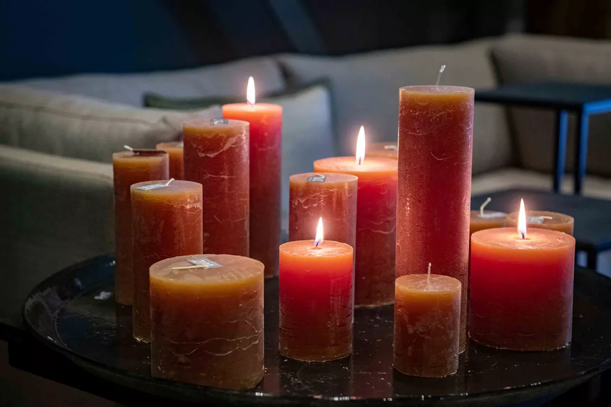 Luxury Rustic Candle in Coral Red